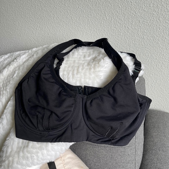 Natori Sports Bra - Picture 1 of 2